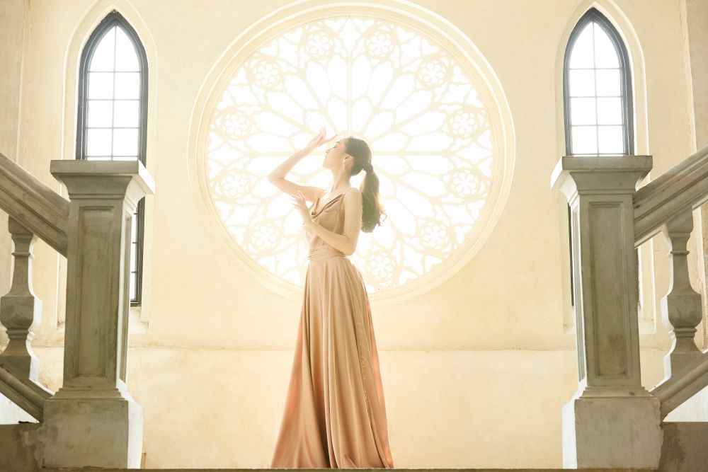 パーティードレスの種類や選び方を体型別・悩み別に紹介！魅力的に着こなすコツを徹底解説