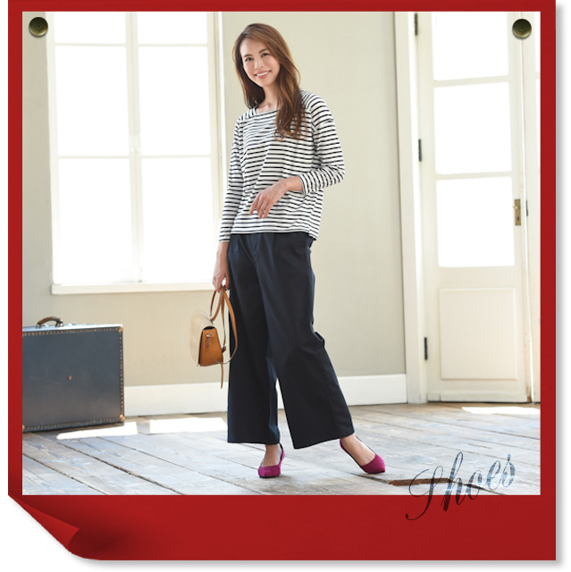 赤のシューズのコーディネート