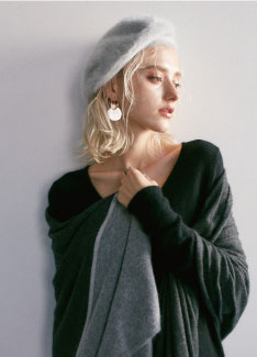 ストール付ニットワンピース