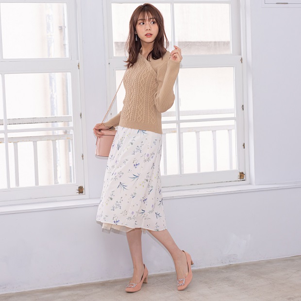 スクエアパンプス