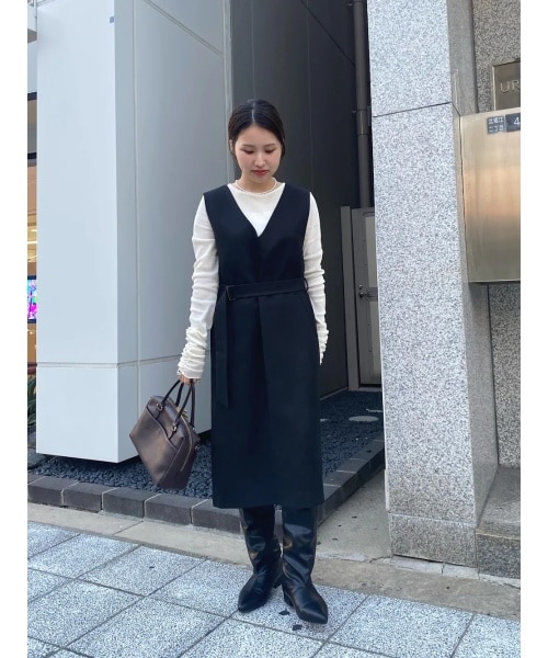 WEB/一部店舗限定』フォルムシルエットVネックリブワンピース